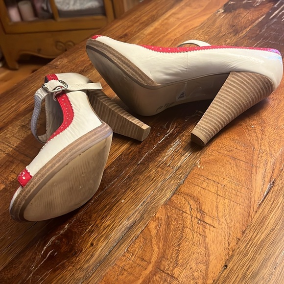 Pin-up style open toe 4 inch heels - Picture 4 of 5